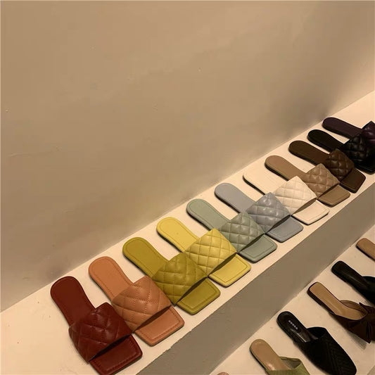 Flip flop flat shoes