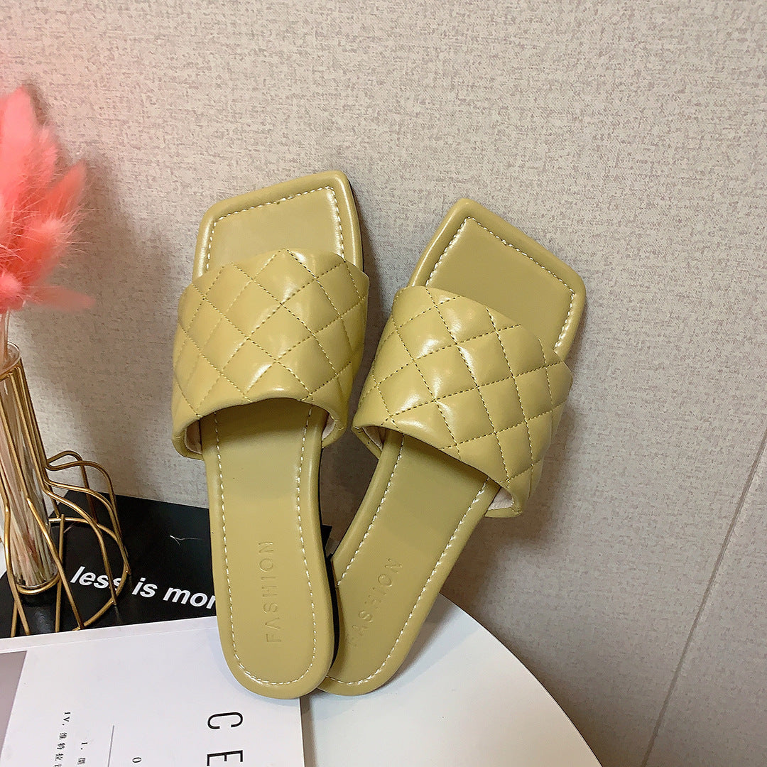 Flip flop flat shoes